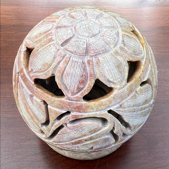 Artisan Hand-Carved Soapstone Sphere Globe Shaped Votive Holder Fairy Lamp - Picture 5 of 11